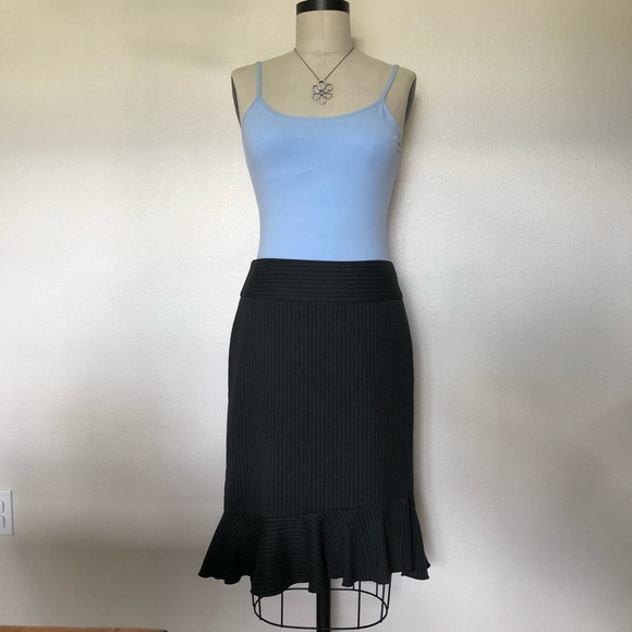 Express Pencil Skirt - Picture 2 of 12